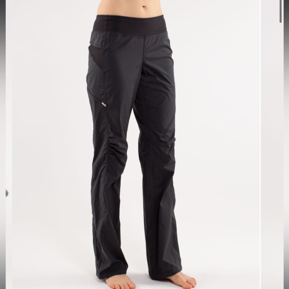 Lululemon Utility Yoga Cargo Pants - 4